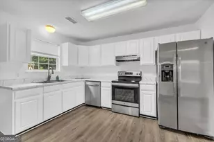 304 E Tietgen St, Pooler, GA 31322 - Photo 12