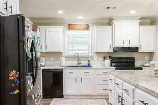 2702 Ware St, Blackshear, GA 31516 - Photo 8