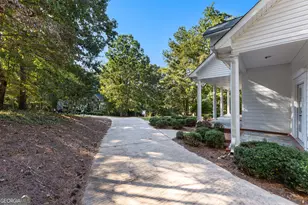 107 Cameron Pointe Dr, Lagrange, GA 30240 - Photo 4