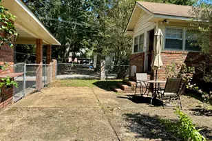 324 N Rhodes St, Union Point, GA 30669 - Photo 8