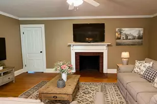 324 N Rhodes St, Union Point, GA 30669 - Photo 18