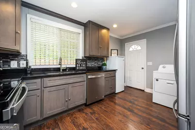 3479 Thompson Drive NW, Atlanta, GA 30331 - Photo 18