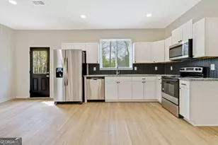 8 Leon St SW, Rome, GA 30165 - Photo 4