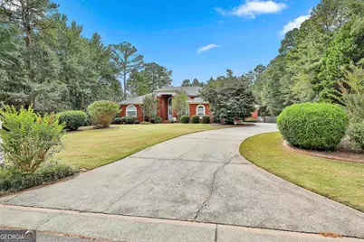 385 Windermere Circle, Newnan, GA 30265 - Photo 2