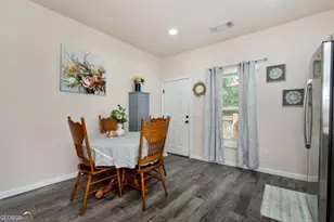 249 S Hill St, Toccoa, GA 30577 - Photo 10