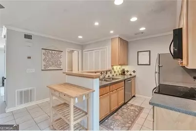 8 Arpege Way NW, Atlanta, GA 30327 - Photo 4