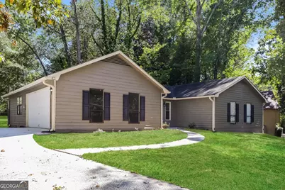 115 Poplar Way, Fayetteville, GA 30214 - Photo 2