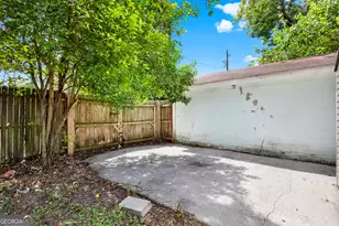 705 E 32nd St, Savannah, GA 31401 - Photo 18