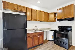 705 E 32nd St, Savannah, GA 31401 - Photo 8