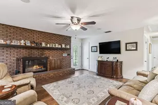 435 Chapel Crossing Rd, Brunswick, GA 31525 - Photo 10