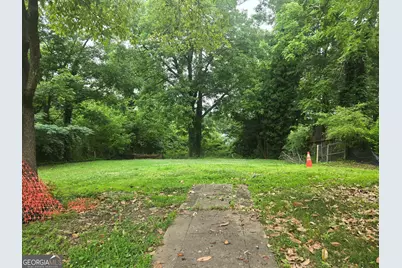 895 Center Hill Avenue NW, Atlanta, GA 30318 - Photo 1