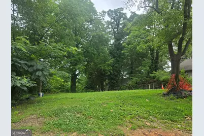 895 Center Hill Avenue NW, Atlanta, GA 30318 - Photo 2