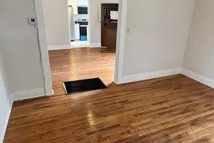 737 E 37th St, Savannah, GA 31401 - Photo 4