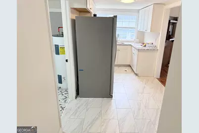 737 E 37th Street, Savannah, GA 31401 - Photo 18