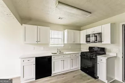 7282 Williamsburg Drive, Riverdale, GA 30274 - Photo 6