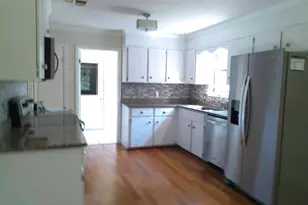 715 Little John Dr, Hinesville, GA 31313 - Photo 4