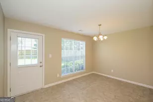 1269 Creekview Cir, Riverdale, GA 30296 - Photo 4