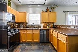 1431 Bay Overlook Dr, Woodstock, GA 30188 - Photo 10