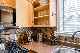 1431 Bay Overlook Dr, Woodstock, GA 30188 - Photo 12