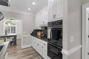 967 Five Pts Rd, Barnesville, GA 30204 - Photo 22