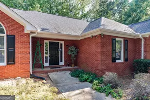 1220 12 Oaks Cir, Watkinsville, GA 30677 - Photo 2