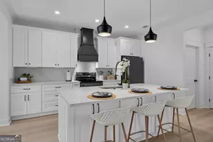 824 E Bolton St, Savannah, GA 31401 - Photo 12