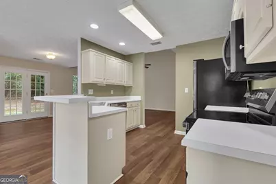 8 Shadowwood Drive, Newnan, GA 30265 - Photo 16