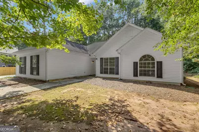 8 Shadowwood Drive, Newnan, GA 30265 - Photo 2