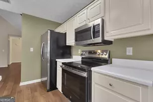 8 Shadowwood Dr, Newnan, GA 30265 - Photo 14