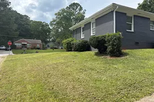 1622 Venice Dr SE, Atlanta, GA 30317 - Photo 2