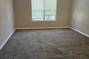 6865 Breeze Dr, Stone Mountain, GA 30087 - Photo 10