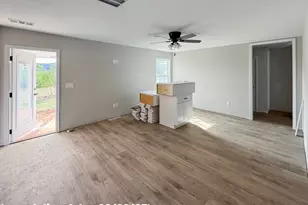 204 Sutton Dr, Perry, GA 31069 - Photo 6