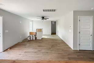 206 Sutton Dr, Perry, GA 31069 - Photo 8