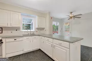 2461 Creekside Trce, Jonesboro, GA 30236 - Photo 14