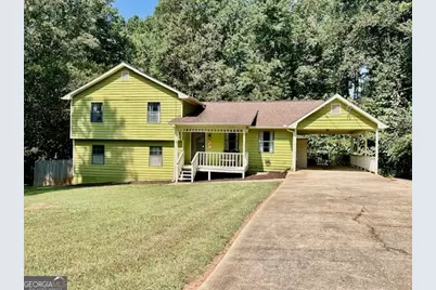 1372 Sir Knights Way, Lawrenceville, GA 30045 - Photo 2