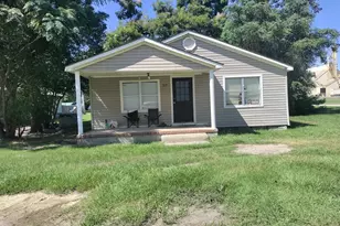 208 E Church St, Camilla, GA 31730 - Photo 1