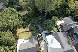 69 Maple St, Roswell, GA 30075 - Photo 16