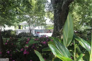 69 Maple St, Roswell, GA 30075 - Photo 14