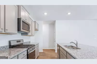 5439 Baybrook Circle, College Park, GA 30349 - Photo 4