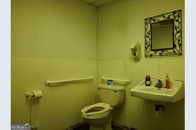 10423 Flat Shoals Road, Covington, GA 30014 - Photo 20