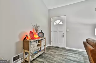 9055 Kelly Ct, Jonesboro, GA 30236 - Photo 12