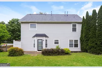 6201 Southport Drive, Flowery Branch, GA 30542 - Photo 4