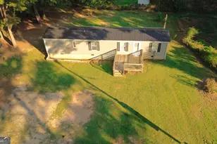105 Pinecrest Dr, Eatonton, GA 31024 - Photo 2