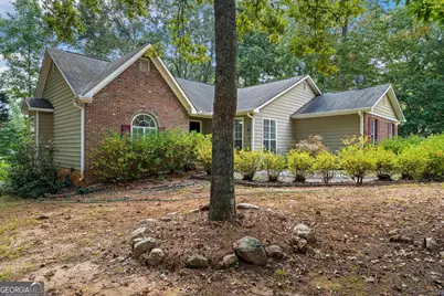 220 Daileys Plantation Drive, McDonough, GA 30253 - Photo 2