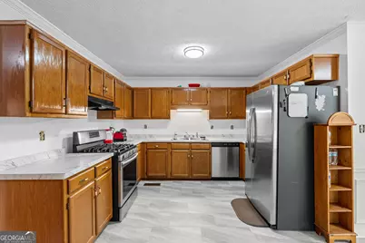 220 Daileys Plantation Drive, McDonough, GA 30253 - Photo 4