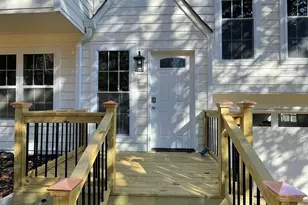 2570 Rocky Springs Dr, Marietta, GA 30062 - Photo 2