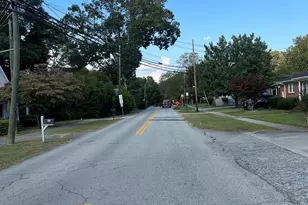 92 Woodlawn Ave, Winder, GA 30680 - Photo 4