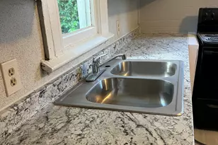 92 Woodlawn Ave, Winder, GA 30680 - Photo 16