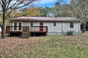 134 Raymond St, Summerville, GA 30747 - Photo 4