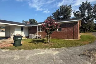 555 Jordan Ln, Swainsboro, GA 30401 - Photo 2